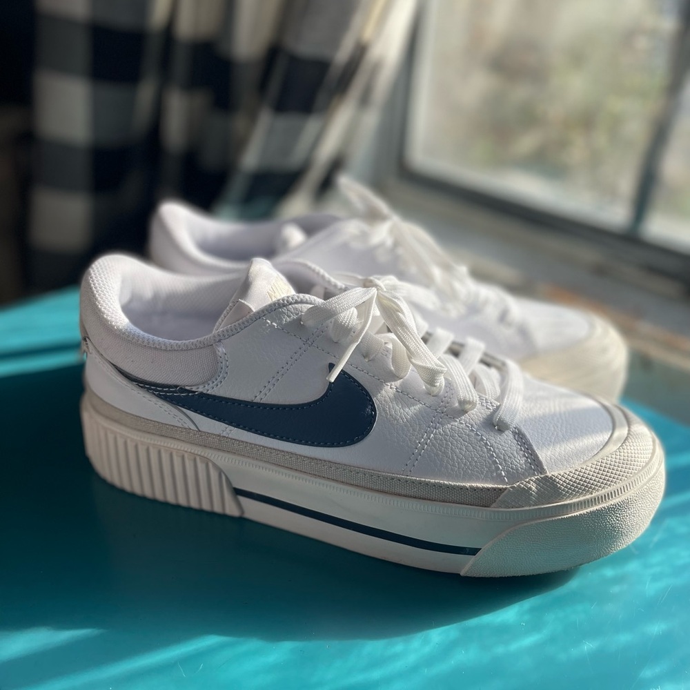 Nike White and Blue Sneakers